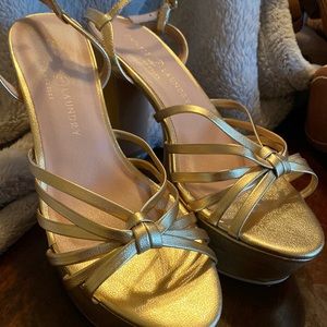 Chinese Laundry New Gold Platform strappy heels! Size 8.5